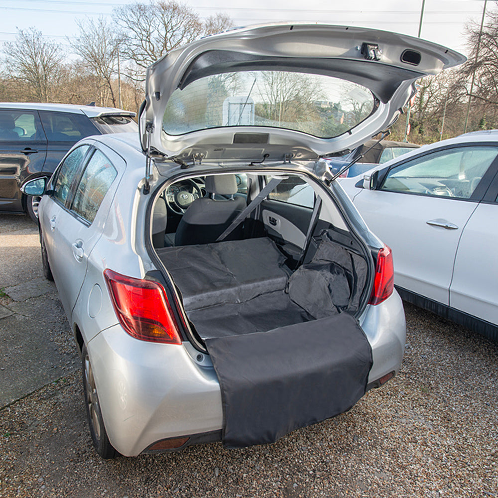 Revestimiento de carga personalizado para Toyota Yaris XP130 / XP150 Generación 3 - 2011 a 2020 (624)