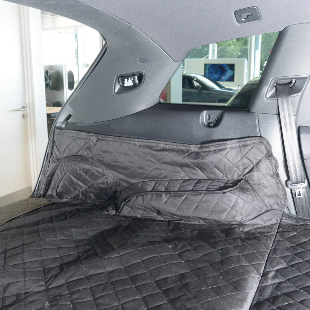 Custom Fit Quilted Cargo Liner for the Audi Q7 (7 seater) Generation 2 - 2015 Onwards (635)
