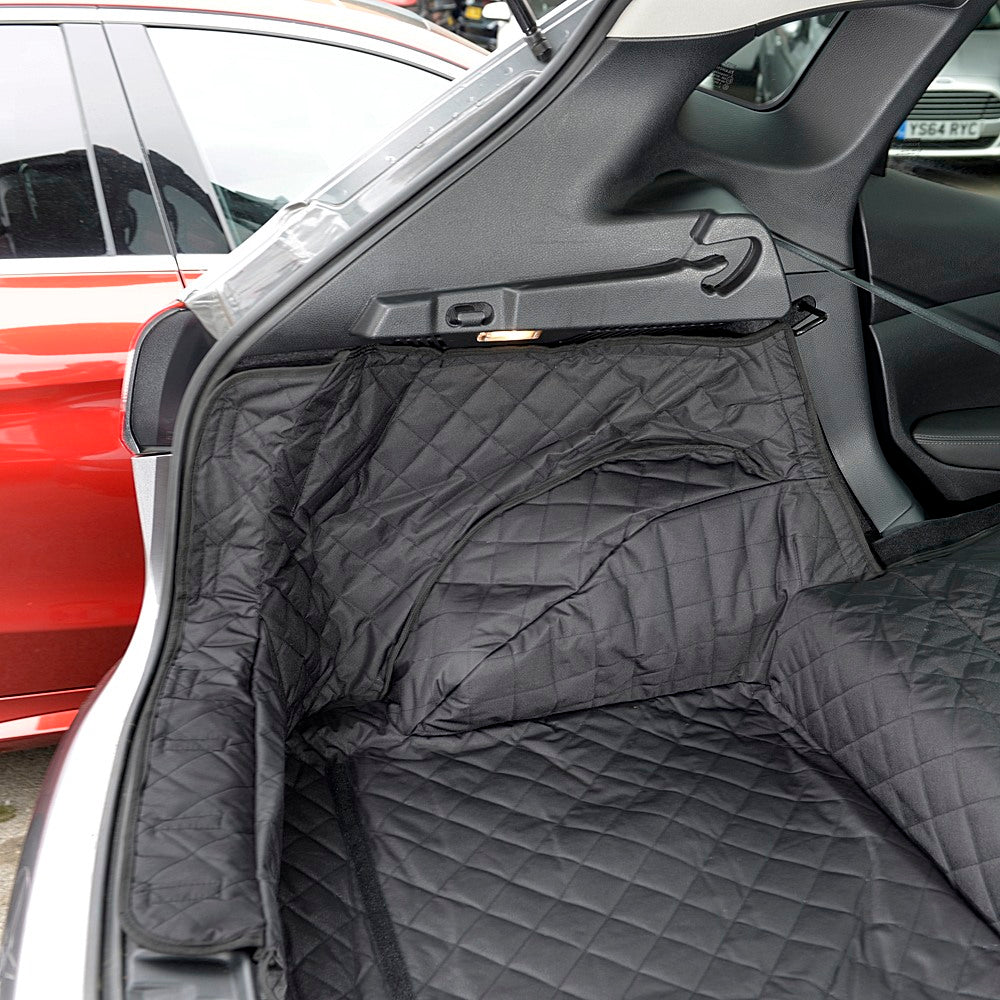 Nissan qashqai best sale dog boot liner