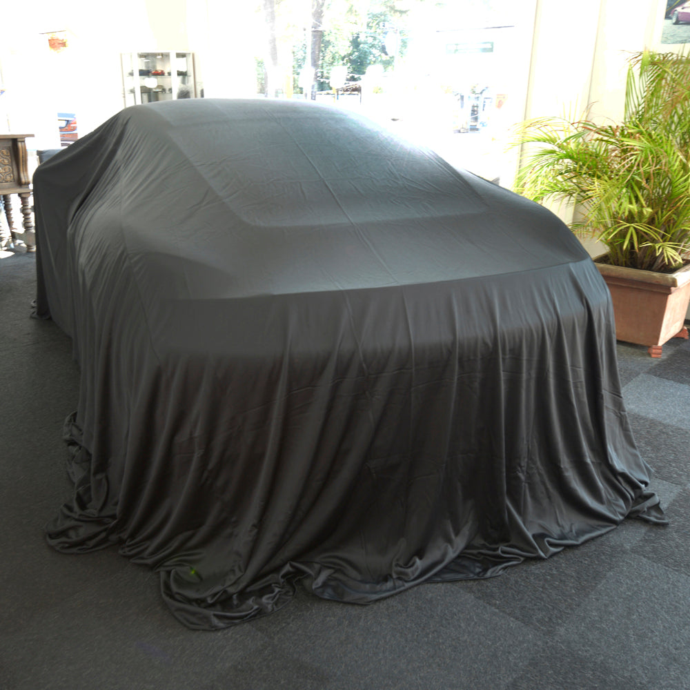 Showroom Reveal Funda para coche para modelos Plymouth - Funda de tamaño MEDIANO - Negro (448B)