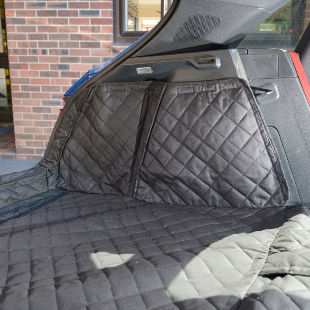 Custom Fit Quilted Cargo Liner for the Porsche Macan Generation 1 and 2 - 2014 Onwards (629)