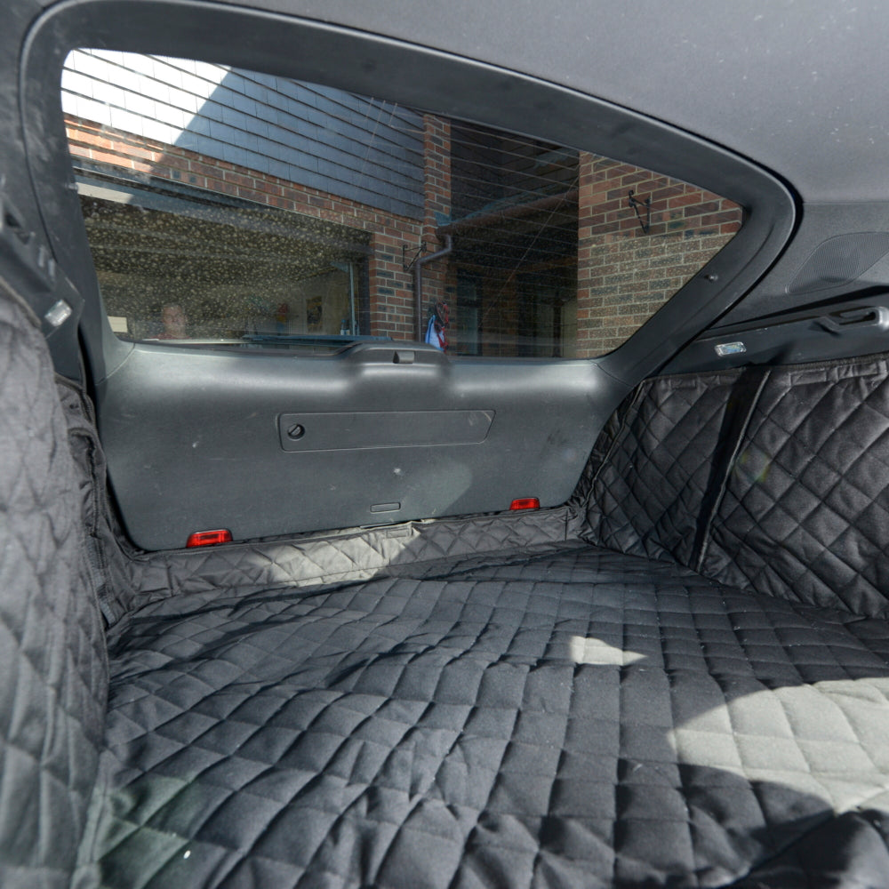 Custom Fit Quilted Cargo Liner for the Porsche Macan Generation 1 and 2 - 2014 Onwards (629)